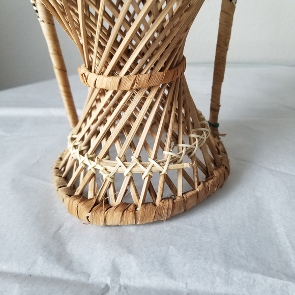 Vintage Rattan Peacock Wicker Plant Stand - Picture 4 of 7
